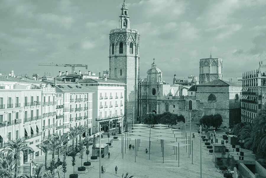 Des del punt de vista urbanístic actual, ens interessa com la Capital Verda permet qüestionar el model de desenvolupament actual i apostar per una visió ecosocial basada en la justícia, la democràcia i la sostenibilitat. Des de Fent Estudi desenvolupem projectes de renaturalització d’espais urbans com a processos que incorporen la sostenibilitat ambiental, social i econòmica dels espais on intervenim.